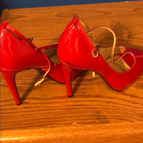 Red Heels - Picture 2 of 3
